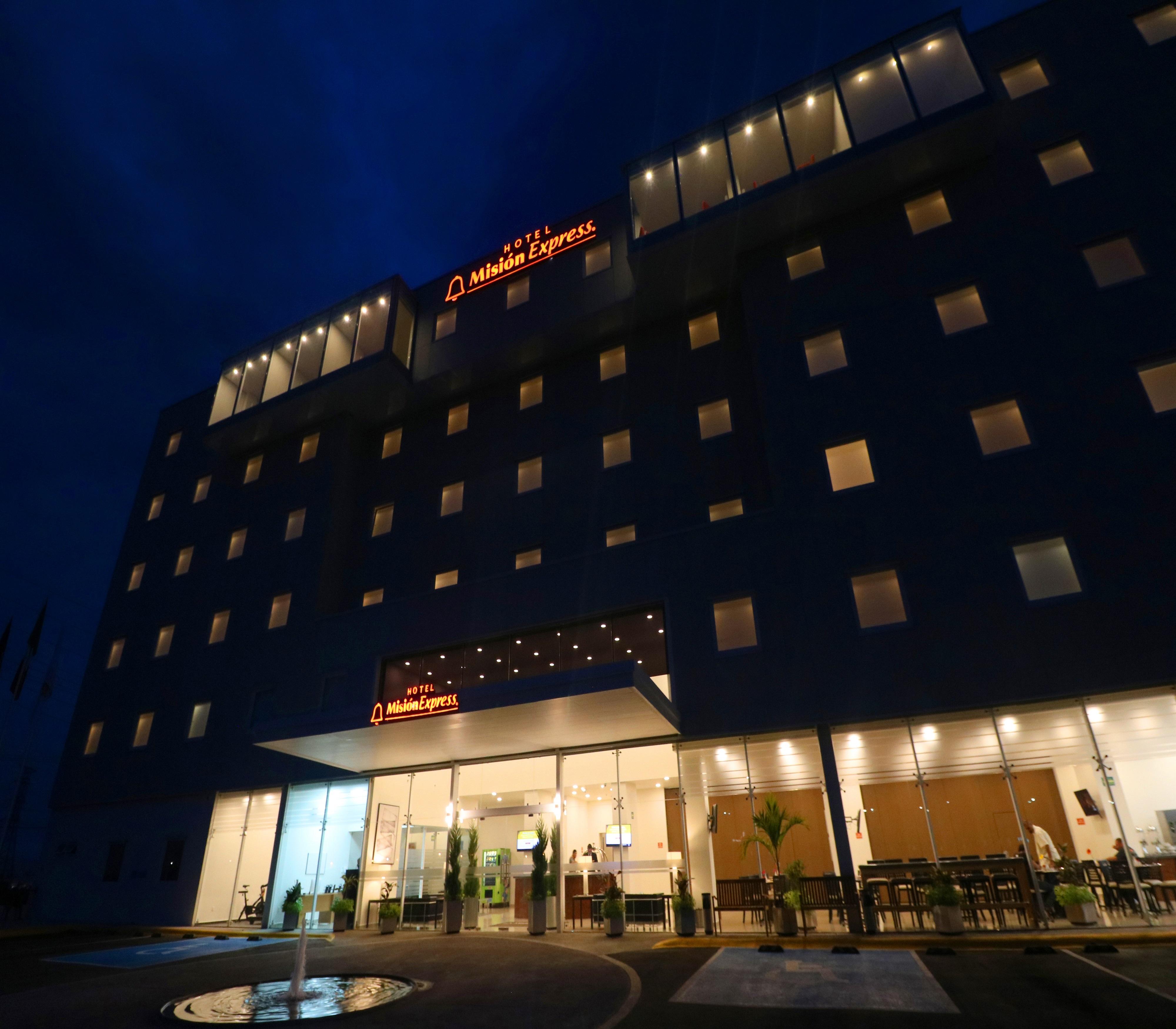 米西翁克雷塔罗快捷酒店 外观 照片